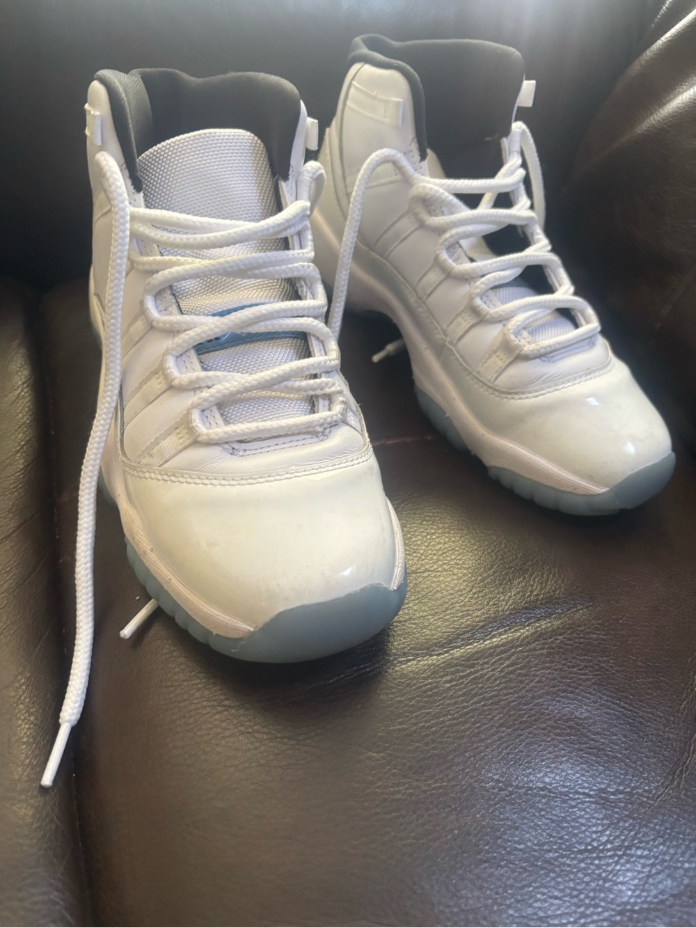 Jordan 1 Retro Legend Blue (GS)